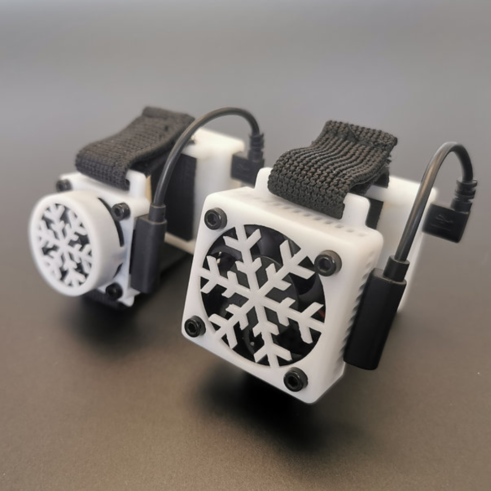 Наручный кондиционер. Silent Cicada Personal Air Conditioner